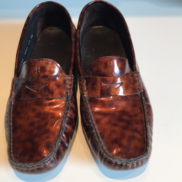 Cole Haan women’s brown patent leather penny loafers size 6.5 AA - Picture 2 of 15